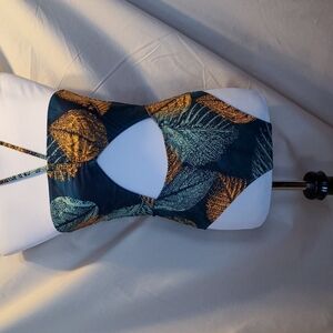 Cupshe One Piece Leafy Swimsuit SZ MD